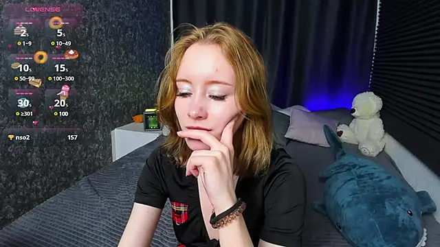 MonicaPerryy online show from 22, 3, 2025