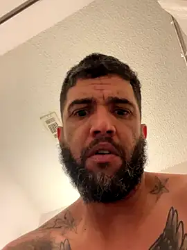 Snapshot of PR-Papi512 chatting on 16, 11, 2025 PR-Papi512 online show from 16, 11, 2025