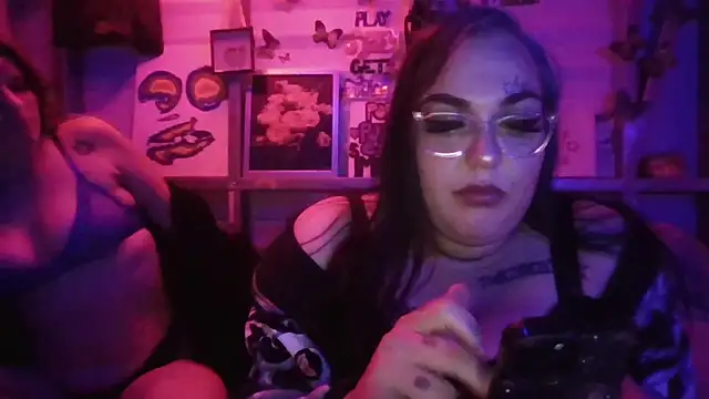 Snapshot of s6tan6whor6 chatting on 8, 2, 2025 s6tan6whor6 online show from 8, 2, 2025