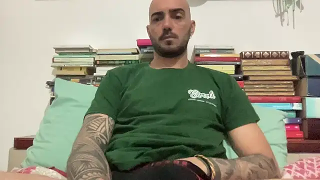 alessandromori91 online show from 22, 4, 2026