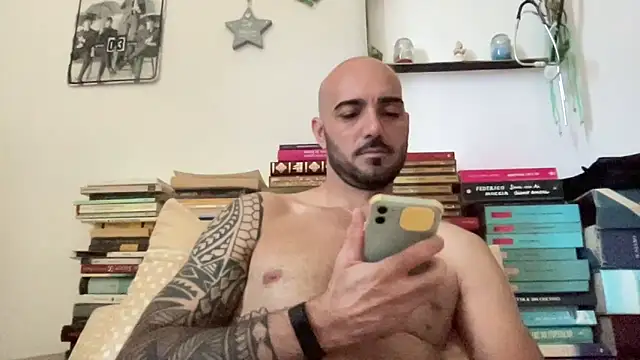 Snapshot of alessandromori91 chatting on 19, 6, 2026 alessandromori91 online show from 19, 6, 2026