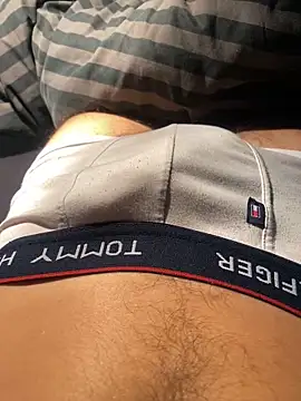 Snapshot of enzomlt chatting on 8, 1, 2025 enzomlt online show from 8, 1, 2025