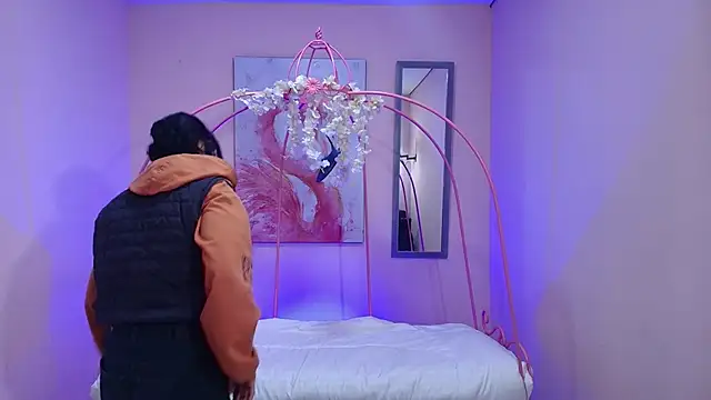 Violetta Suky online show from 25, 2, 2025