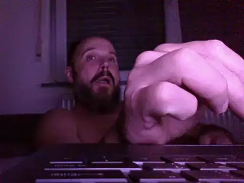 Snapshot of FROL83 chatting on 16, 7, 2026 FROL83 online show from 16, 7, 2026