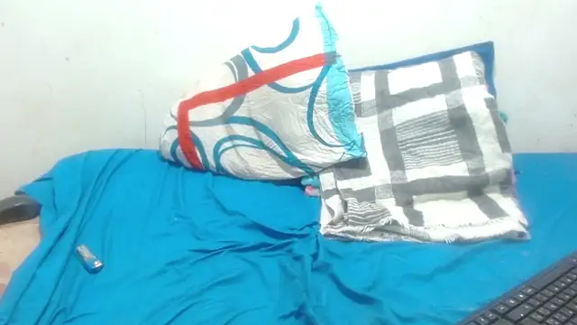 Snapshot of damian_bottom_bigcock chatting on 25, 10, 2025 damian bottom bigcock online show from 25, 10, 2025