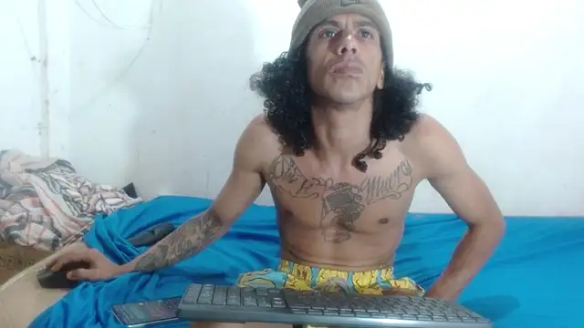 Snapshot of damian_bottom_bigcock chatting on 9, 1, 2026 damian bottom bigcock online show from 9, 1, 2026