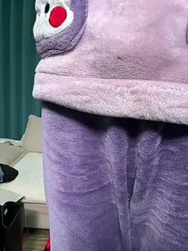 Snapshot of moneymaker_taipei chatting on 14, 2, 2025 moneymaker taipei online show from 14, 2, 2025