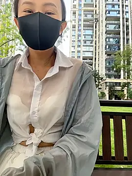 Snapshot of moneymaker_taipei chatting on 3, 10, 2025 moneymaker taipei online show from 3, 10, 2025