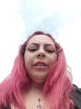 madelaine- online show from 5, 6, 2026