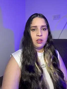 Snapshot of valentina_jonnes1 chatting on 7, 11, 2025 valentina jonnes1 online show from 7, 11, 2025