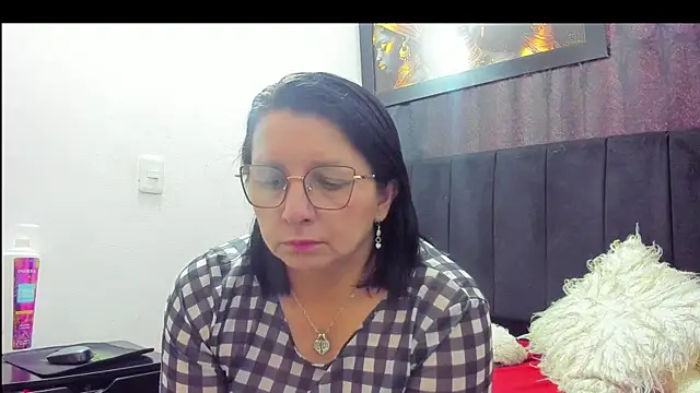 Evaaross 2345 online show from 7, 2, 2026