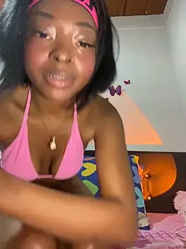 HellenHylls online show from 2, 1, 2025