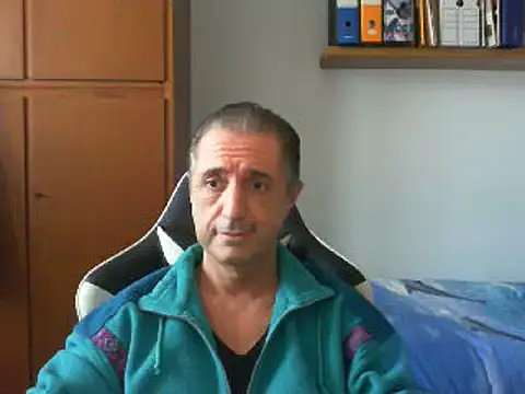 Snapshot of lliuk70mi chatting on 11, 12, 2024 lliuk70mi online show from 11, 12, 2024