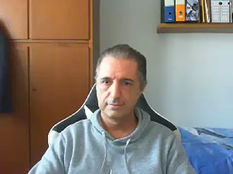 Snapshot of lliuk70mi chatting on 29, 12, 2024 lliuk70mi online show from 29, 12, 2024