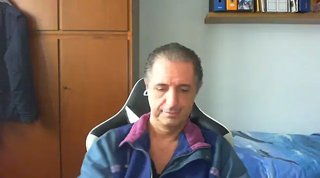 Snapshot of lliuk70mi chatting on 1, 2, 2025 lliuk70mi online show from 1, 2, 2025