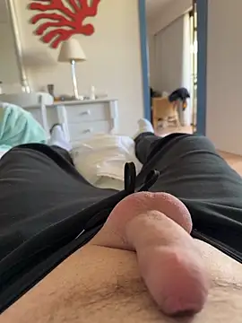 Gartengolem online show from 9, 3, 2025