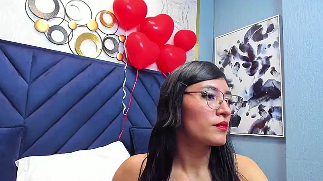 SophieBaker   online show from 20, 2, 2025