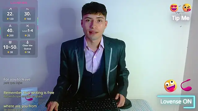 Snapshot of nolanjay_ chatting on 2, 10, 2025 nolanjay online show from 2, 10, 2025