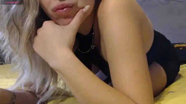 sweetlolly30 online show from 6, 11, 2025