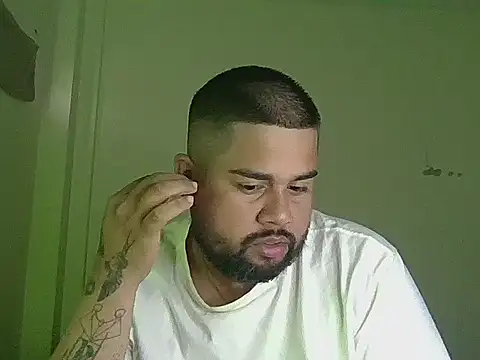 Snapshot of GABRIELGARCIA1313 chatting on 4, 8, 2026 GABRIELGARCIA1313 online show from 4, 8, 2026