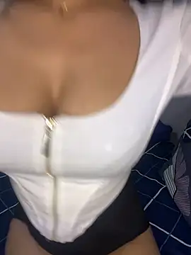  riyaahahaha  online show from 7, 12, 2024