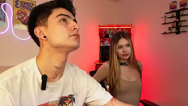Snapshot of tommy_and_sophie chatting on 27, 4, 2026 tommy and sophie online show from 27, 4, 2026