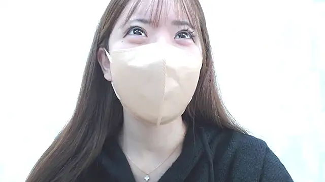 LOVE MOMO LOVE online show from 22, 12, 2024