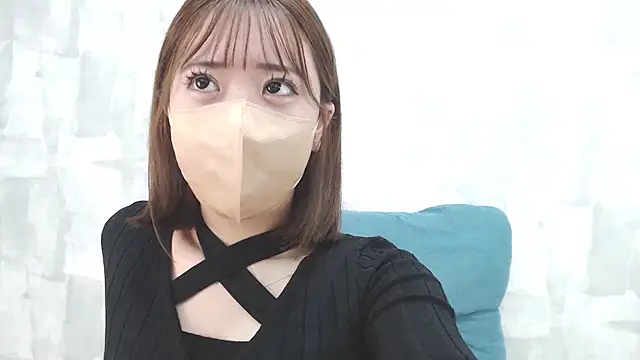 LOVE MOMO LOVE online show from 13, 1, 2025