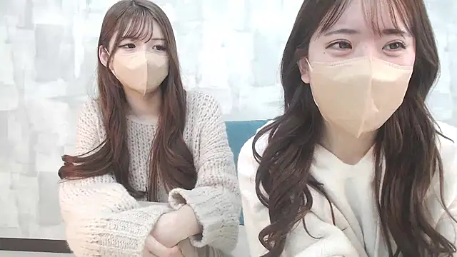 LOVE MOMO LOVE online show from 6, 2, 2025