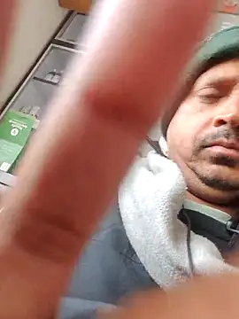 Snapshot of Raj1043 chatting on 18, 1, 2026 Raj1043 online show from 18, 1, 2026