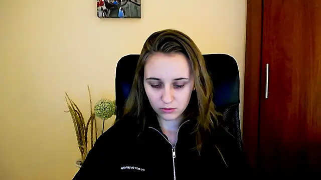  Nicole new online show from 6, 1, 2025