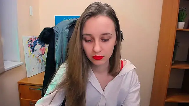  Nicole new online show from 18, 2, 2025