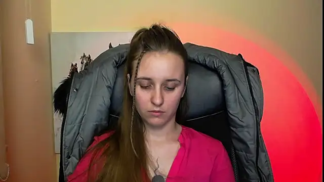  Nicole new online show from 19, 2, 2025