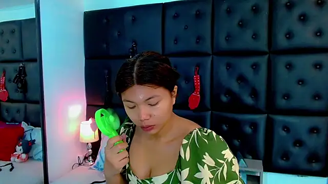 Snapshot of Isalombardi chatting on 21, 6, 2026 Isalombardi online show from 21, 6, 2026