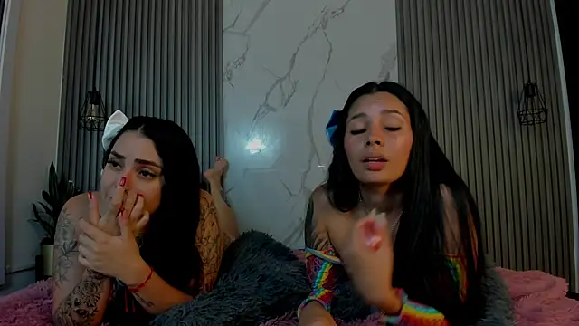 Snapshot of caliope_coralki chatting on 7, 3, 2025 caliope coralki online show from 7, 3, 2025