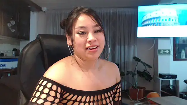 hinataleecs online show from 22, 2, 2025