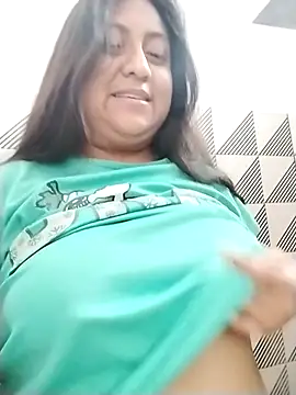 Snapshot of EmpaticBolillo chatting on 21, 2, 2026 EmpaticBolillo online show from 21, 2, 2026