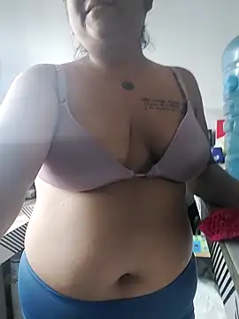 Snapshot of EmpaticBolillo chatting on 23, 2, 2026 EmpaticBolillo online show from 23, 2, 2026