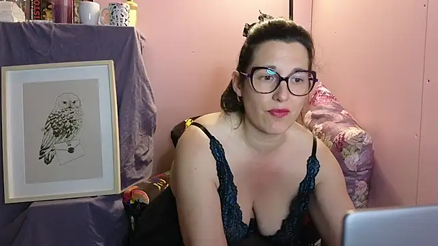 Snapshot of bella-louva chatting on 10, 6, 2026 bella-louva online show from 10, 6, 2026