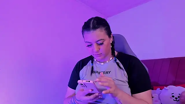 Snapshot of LorenaStevens chatting on 1, 2, 2026 LorenaStevens online show from 1, 2, 2026