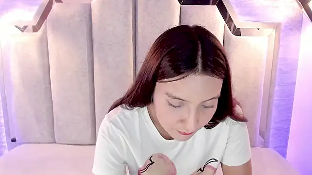  alaia collway  online show from 4, 2, 2025