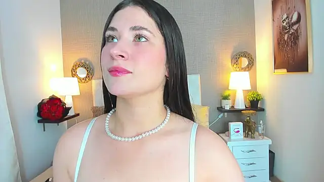 Snapshot of ValeryLovee chatting on 15, 12, 2025 ValeryLovee online show from 15, 12, 2025