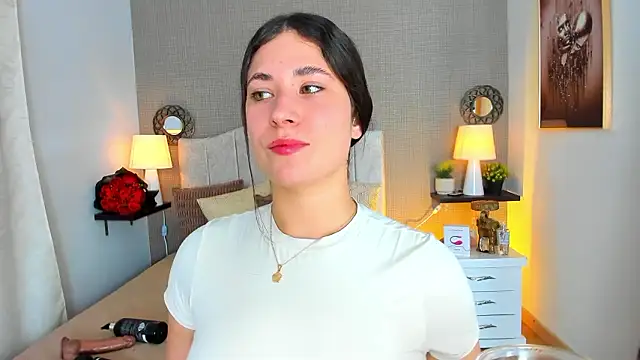 Snapshot of ValeryLovee chatting on 2, 2, 2026 ValeryLovee online show from 2, 2, 2026