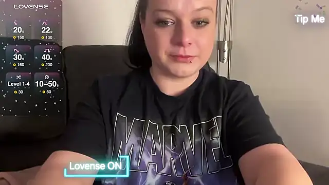 Snapshot of NaughtyWifeUK chatting on 13, 12, 2024 NaughtyWifeUK online show from 13, 12, 2024