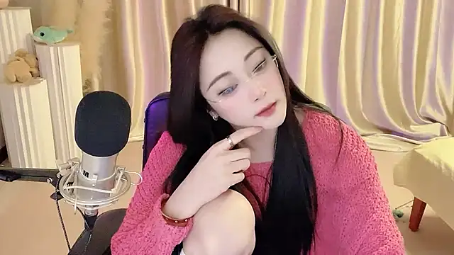Snapshot of Daisy-77 chatting on 13, 3, 2025 Daisy-77 online show from 13, 3, 2025