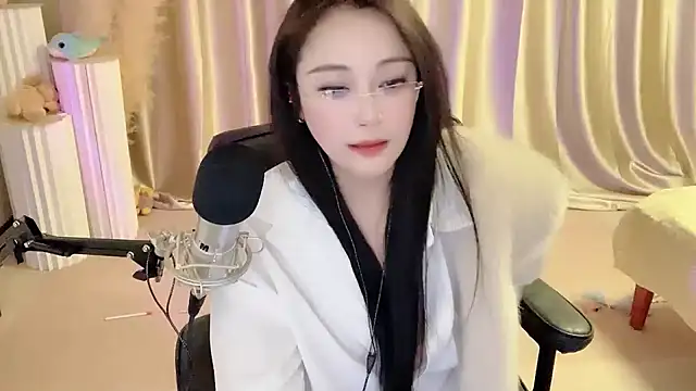 Snapshot of Daisy-77 chatting on 18, 3, 2025 Daisy-77 online show from 18, 3, 2025