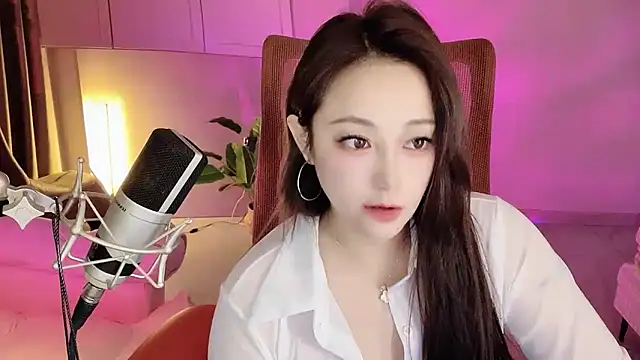 Snapshot of Daisy-77 chatting on 27, 9, 2025 Daisy-77 online show from 27, 9, 2025