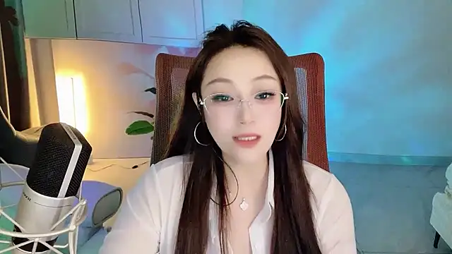 Snapshot of Daisy-77 chatting on 28, 9, 2025 Daisy-77 online show from 28, 9, 2025