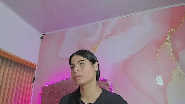 Daisy  rose online show from 22, 9, 2025