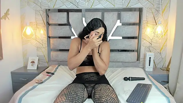 Alison Chan  online show from 16, 4, 2026